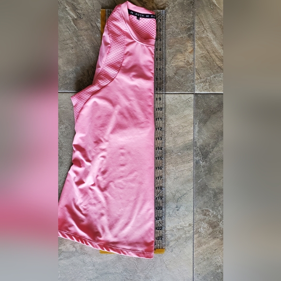 Bundle 5/$30   Pink Under Armour workout top - Picture 5 of 5